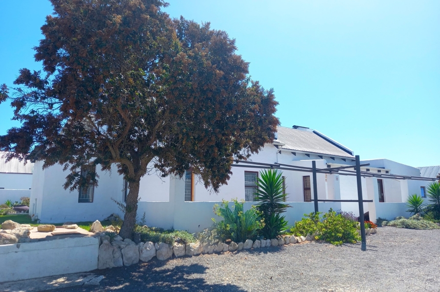 6 Bedroom Property for Sale in Jacobsbaai Western Cape